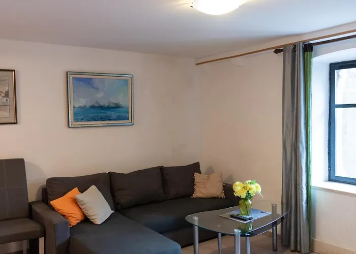 Located Duplex * Дубровник