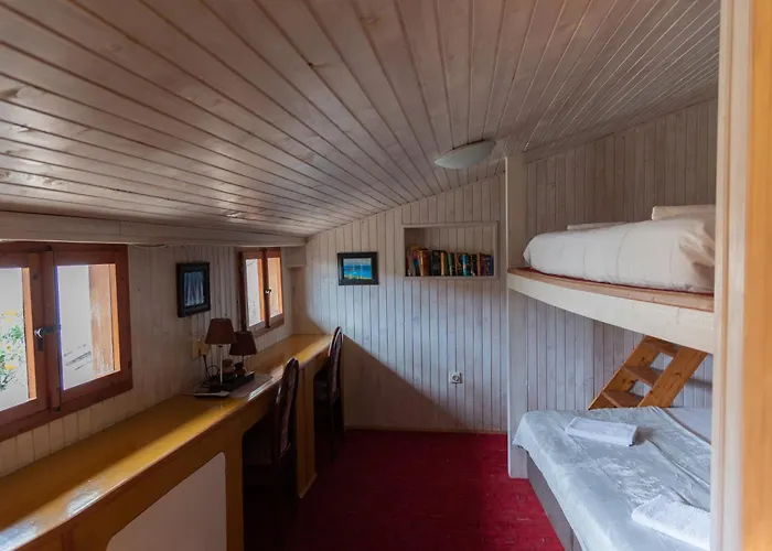 Located Duplex Апартаменты *